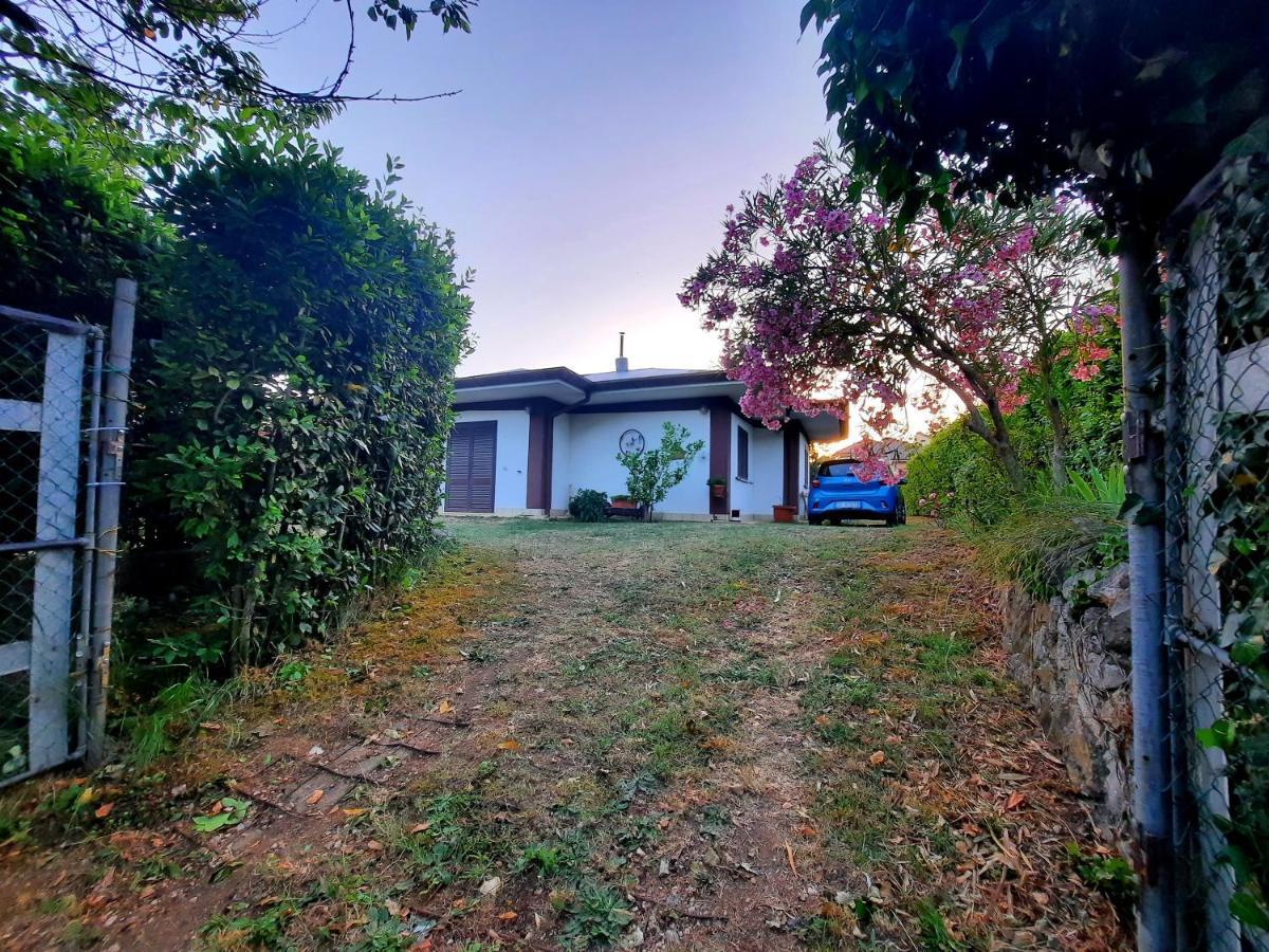 Casetta In Collina Sezze Екстериор снимка